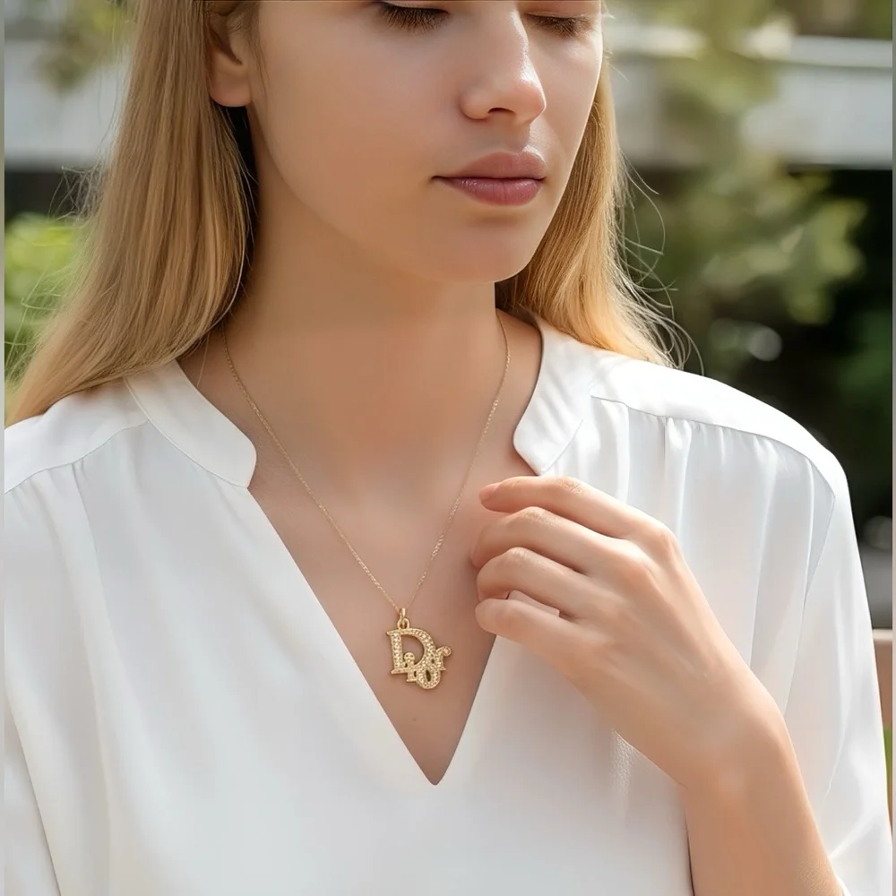 DIOR Authentic Gold and Pearl Pendant for Necklace - Picture 6 of 10